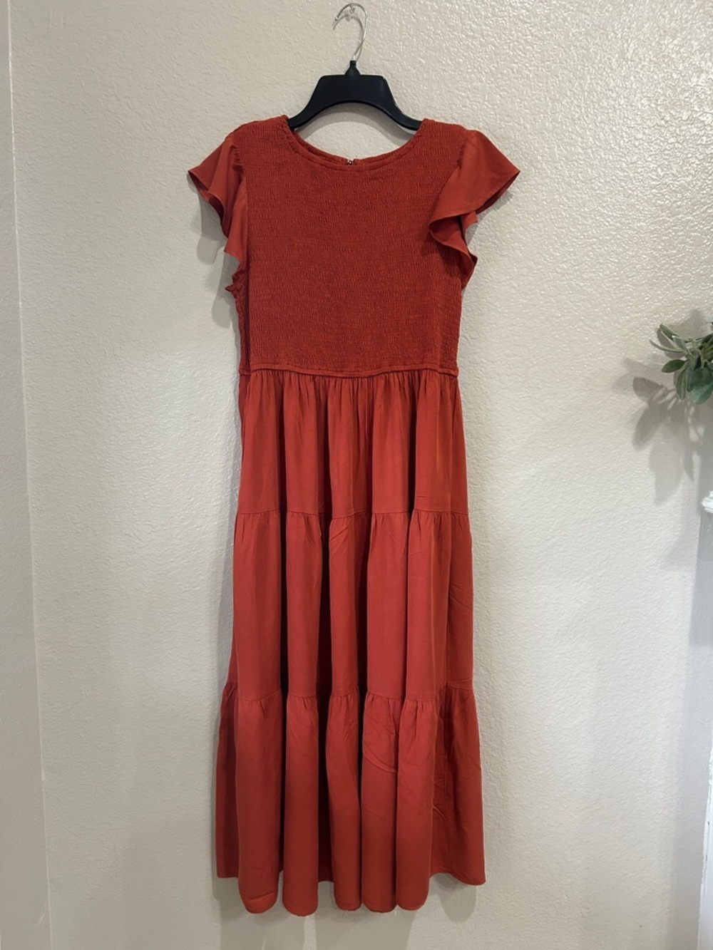 MEROKEETY Flutter Sleeve Smocked Midi Dress Womens Sz L Tiered Rust Boho TC0304